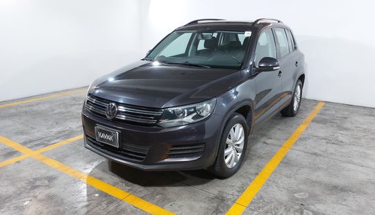 Volkswagen • Tiguan