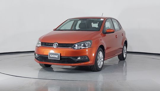 Volkswagen • Polo