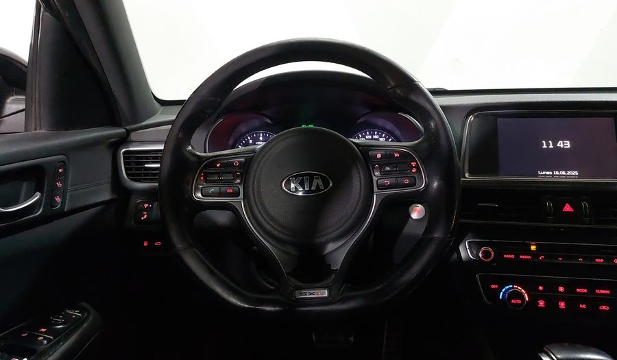 Kia Optima 2.0 TURBO GDI SXL AT Sedan 2016