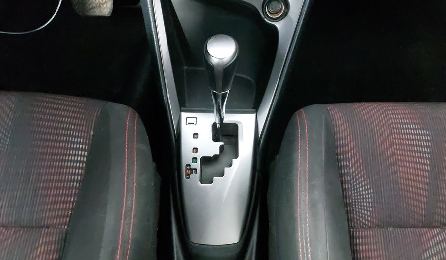 Toyota Yaris 1.5 S CVT 5PTAS Hatchback 2017