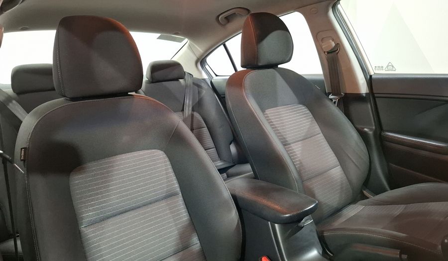 Kia Forte 2.0 LX MT Sedan 2016