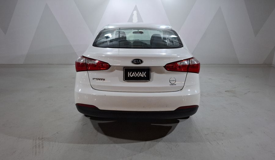 Kia Forte 2.0 LX MT Sedan 2016