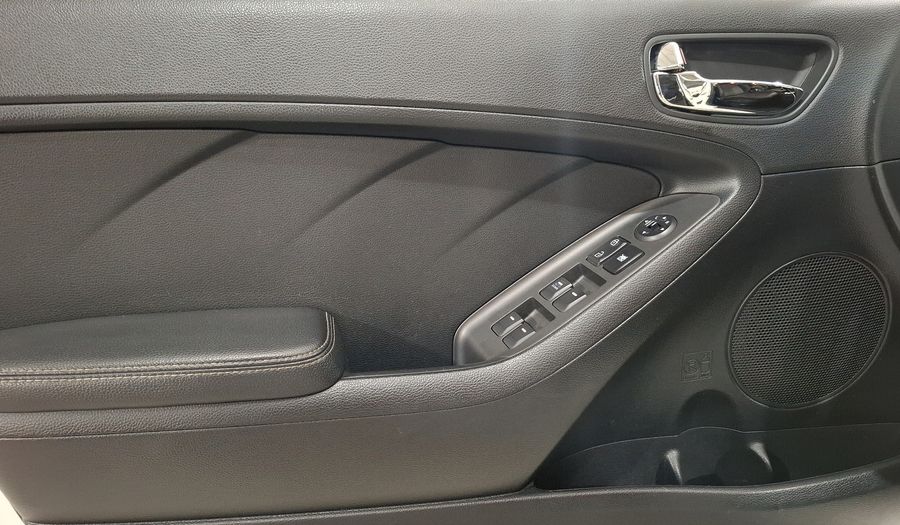Kia Forte 2.0 LX MT Sedan 2016