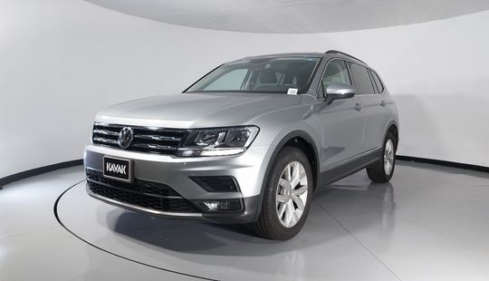 Volkswagen • Tiguan