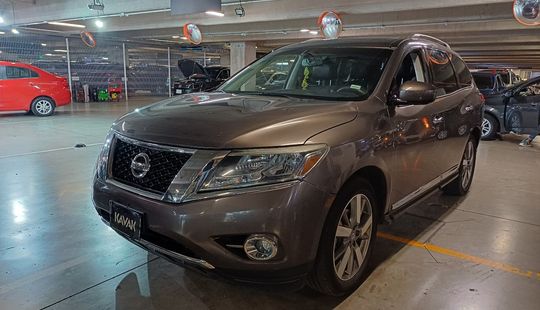 Nissan • Pathfinder