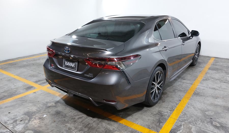Toyota Camry 2.5 HEV SE AUTO Sedan 2023
