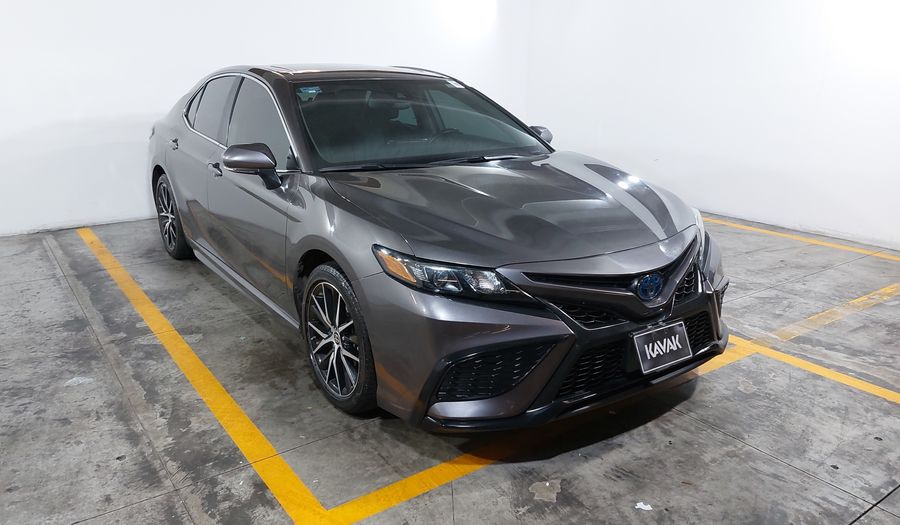 Toyota Camry 2.5 HEV SE AUTO Sedan 2023