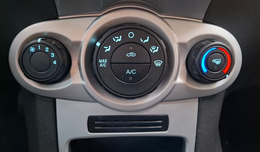 Ford Fiesta Kinetic Design 1.6 SE Hatchback 2018