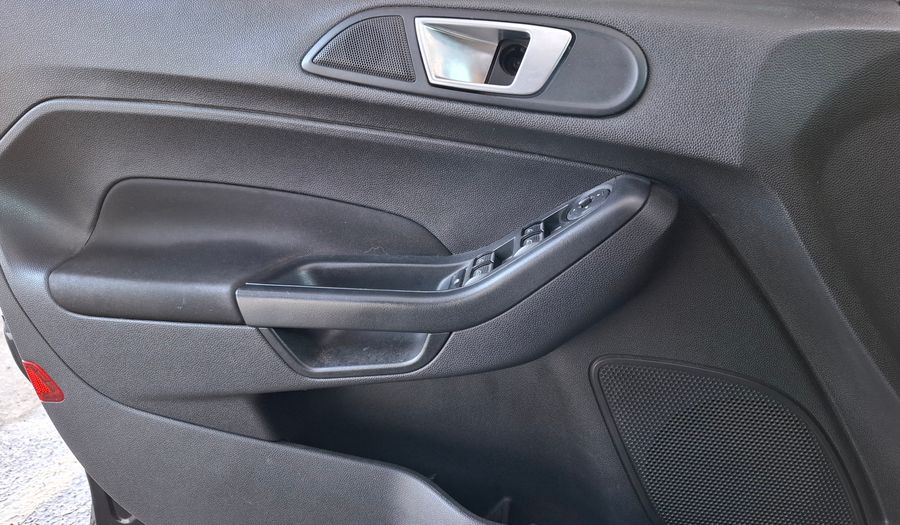 Ford Fiesta Kinetic Design 1.6 SE Hatchback 2018