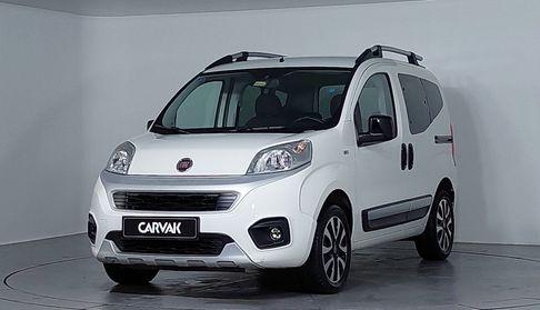 Fiat Fiorino Combi 1.4 FIRE PREMIO Minivan 2017