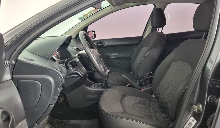 Peugeot 207 COMPACT XS 1.9D Hatchback 2010