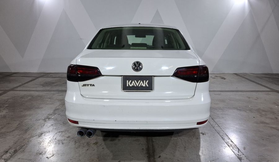 Volkswagen Jetta 2.5 COMFORTLINE TIP. BOLSAS AIRE DEL. Sedan 2016