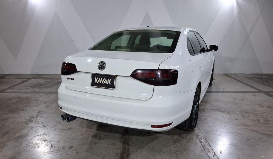 Volkswagen Jetta 2.5 COMFORTLINE TIP. BOLSAS AIRE DEL. Sedan 2016