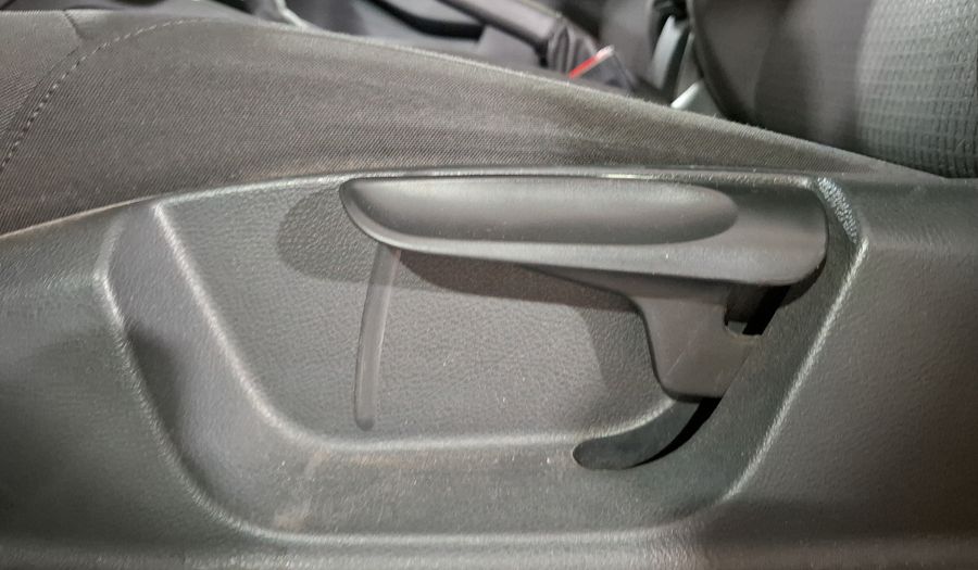 Volkswagen Jetta 2.5 COMFORTLINE TIP. BOLSAS AIRE DEL. Sedan 2016
