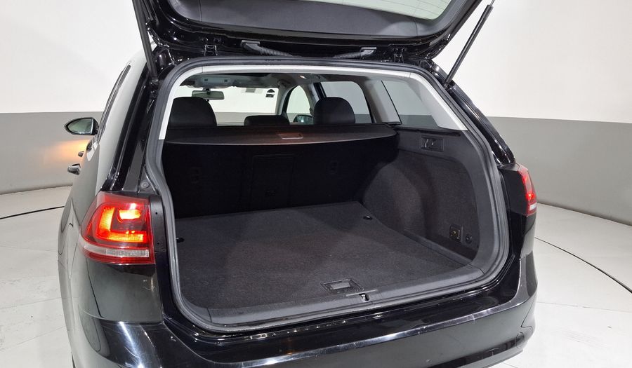 Volkswagen Golf 2.0 DSG ASISTENTE APARCAMIENTO/PIEL/RIN Hatchback 2016