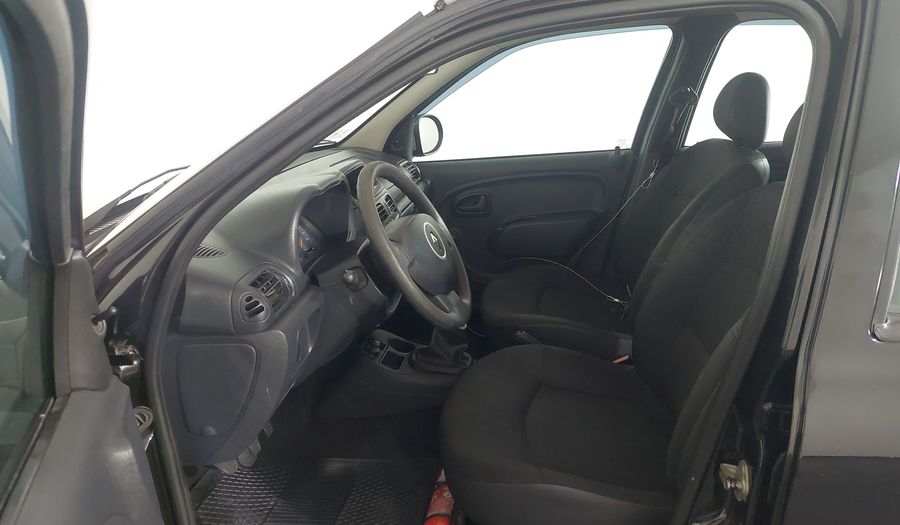 Renault Clio AUTHENTIQUE Hatchback 2015