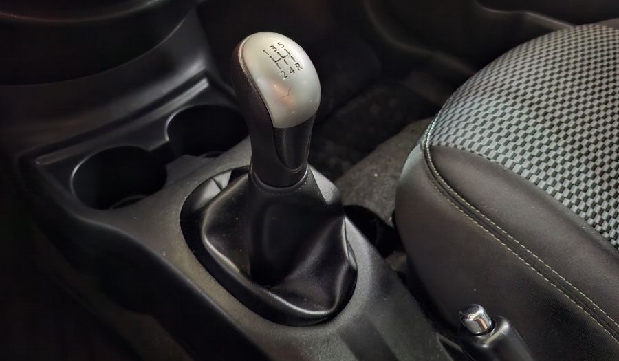 Nissan Versa 1.6 ADVANCE Sedan 2020