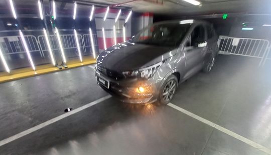 Fiat • Cronos