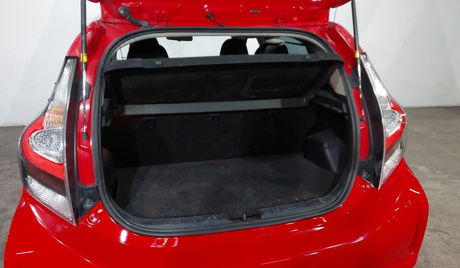 Toyota Prius C 1.5 HEV AUTO Hatchback 2021