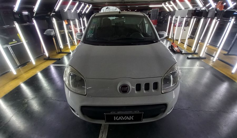 Fiat Uno 1.4 8V ATTRACTIVE 5P Hatchback 2013