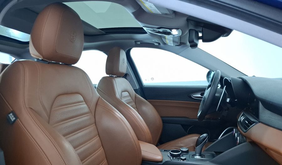 Alfa Romeo Giulia 2.0 TI Sedan 2017