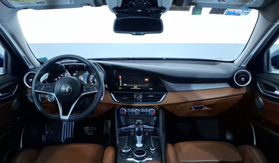 Alfa Romeo Giulia 2.0 TI Sedan 2017