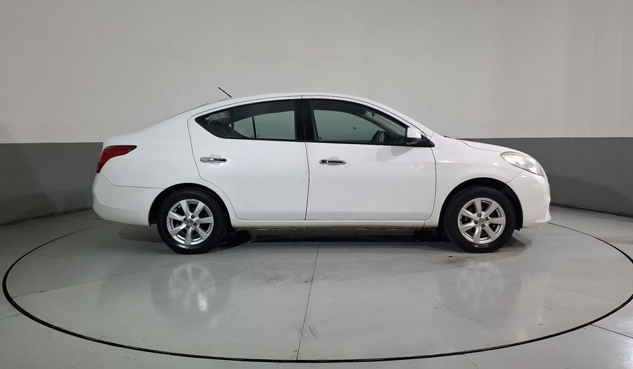 Nissan Versa 1.6 ADVANCE TM AC Sedan 2013