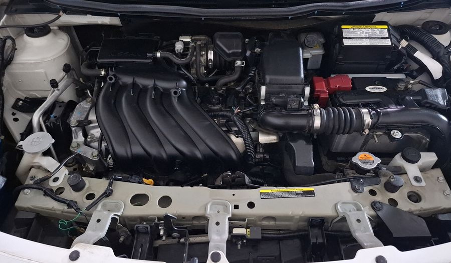 Nissan Versa 1.6 ADVANCE TM AC Sedan 2013