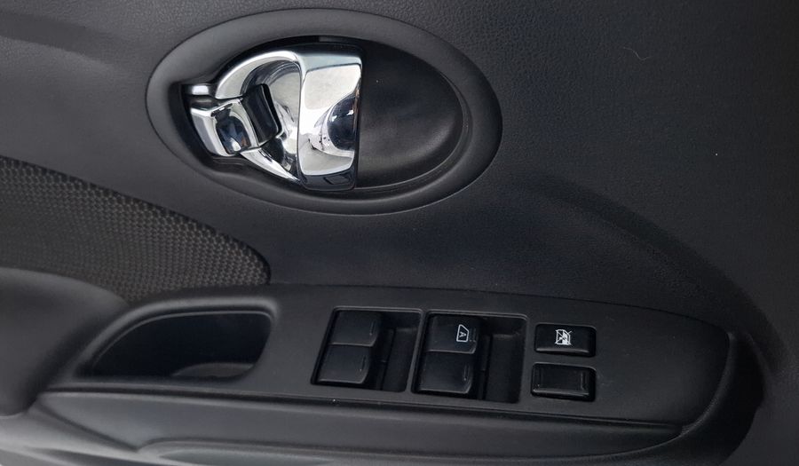 Nissan Versa 1.6 ADVANCE TM AC Sedan 2013