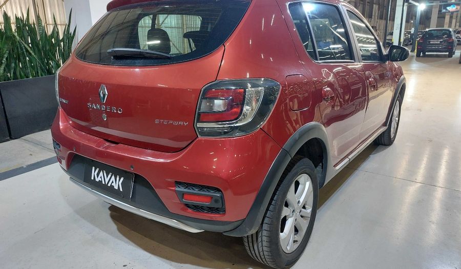Renault Sandero STEPWAY Hatchback 2016