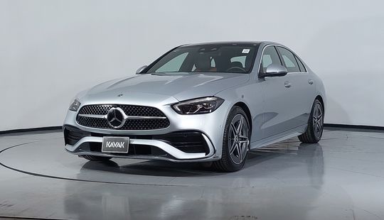 2024 • 9,000 km • Automático