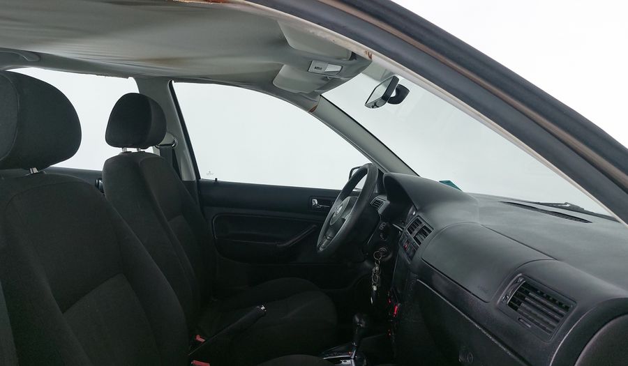 Volkswagen Jetta Clasico 2.0 CL TIPTRONIC Sedan 2015