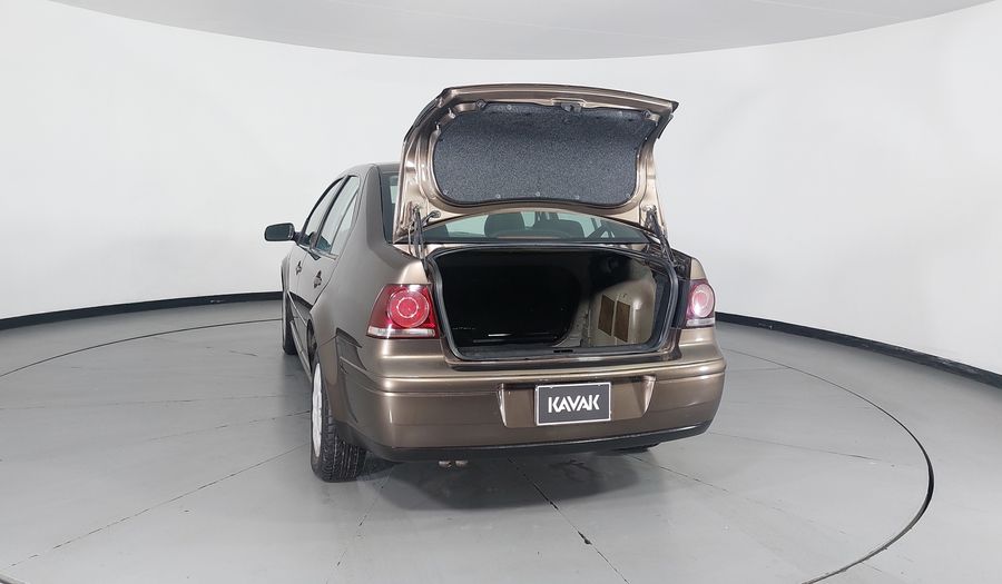 Volkswagen Jetta Clasico 2.0 CL TIPTRONIC Sedan 2015