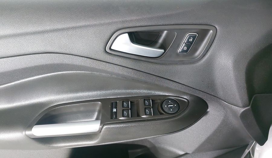 Ford Escape 2.5 SE ADVANCE AT Suv 2014