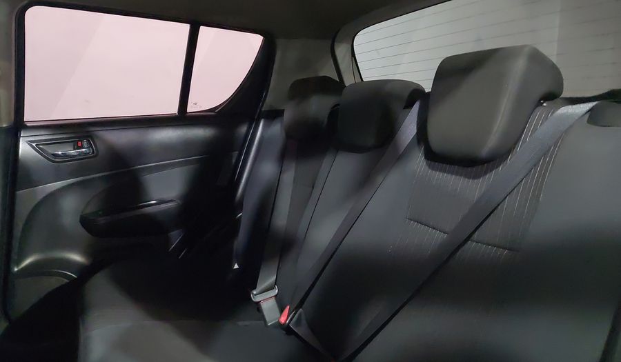 Suzuki Swift 1.4 GLX MT Hatchback 2017