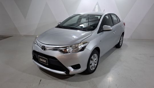 Toyota • Yaris