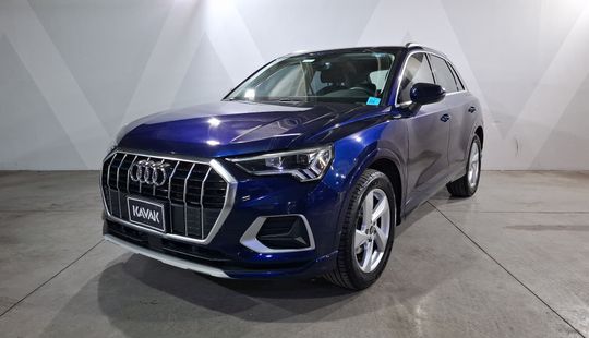 Audi • Q3