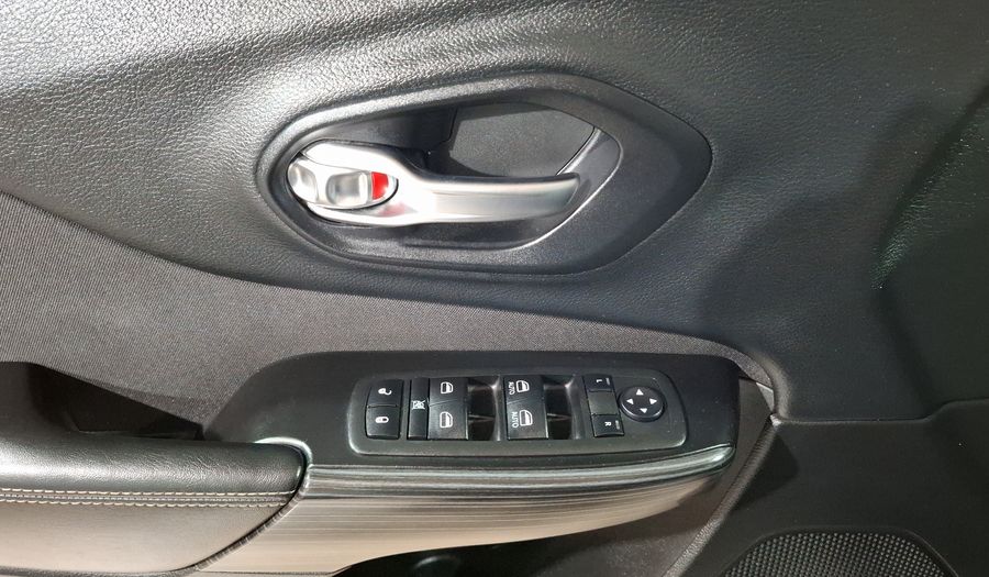 Jeep Cherokee 2.4 LATITUDE Suv 2015