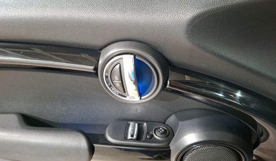 Mini Cooper 1.5 COOPER CHILI AT Hatchback 2016