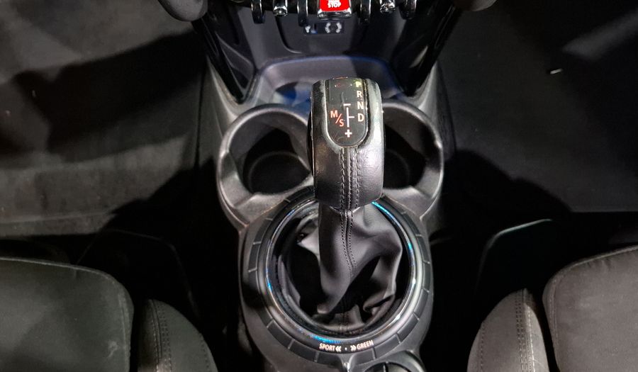 Mini Cooper 1.5 COOPER CHILI AT Hatchback 2016