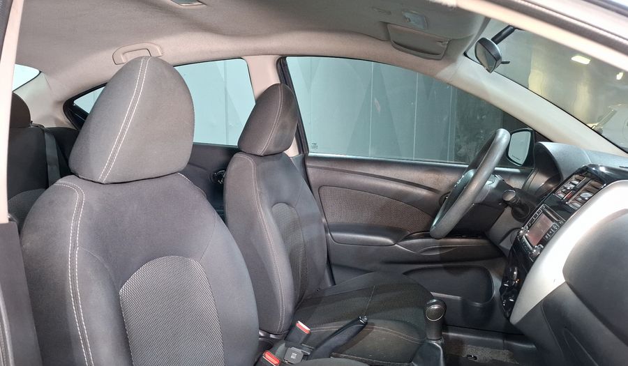 Nissan Versa 1.6 ADVANCE TM AC Sedan 2016