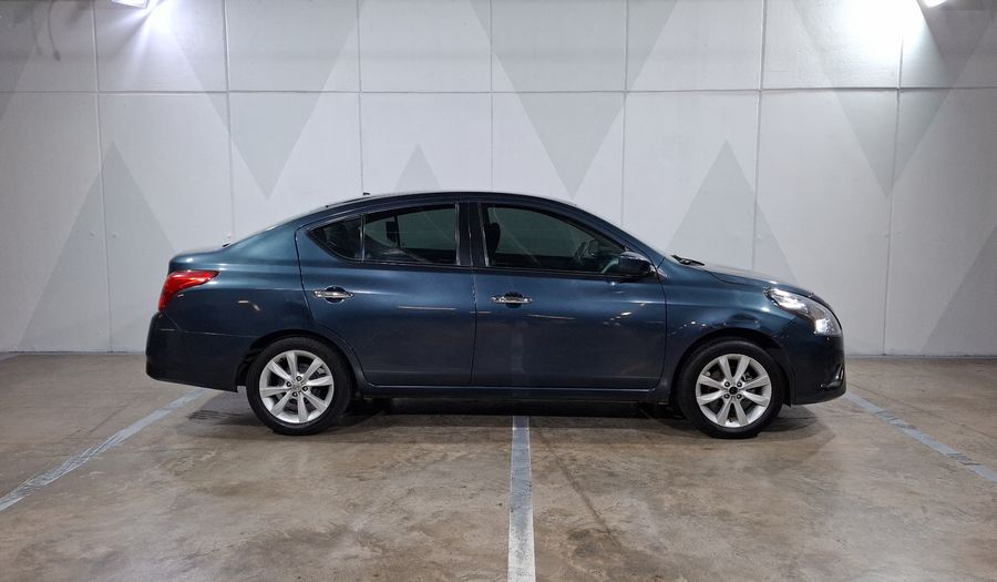 Nissan Versa 1.6 ADVANCE TM AC Sedan 2016