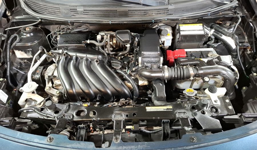 Nissan Versa 1.6 ADVANCE TM AC Sedan 2016
