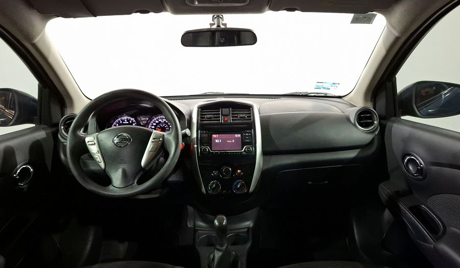 Nissan Versa 1.6 ADVANCE TM AC Sedan 2016