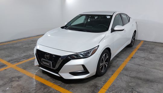 Nissan • Sentra