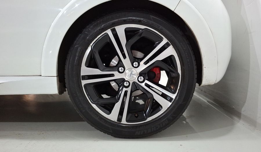 Peugeot 208 1.6 GT MT Hatchback 2014