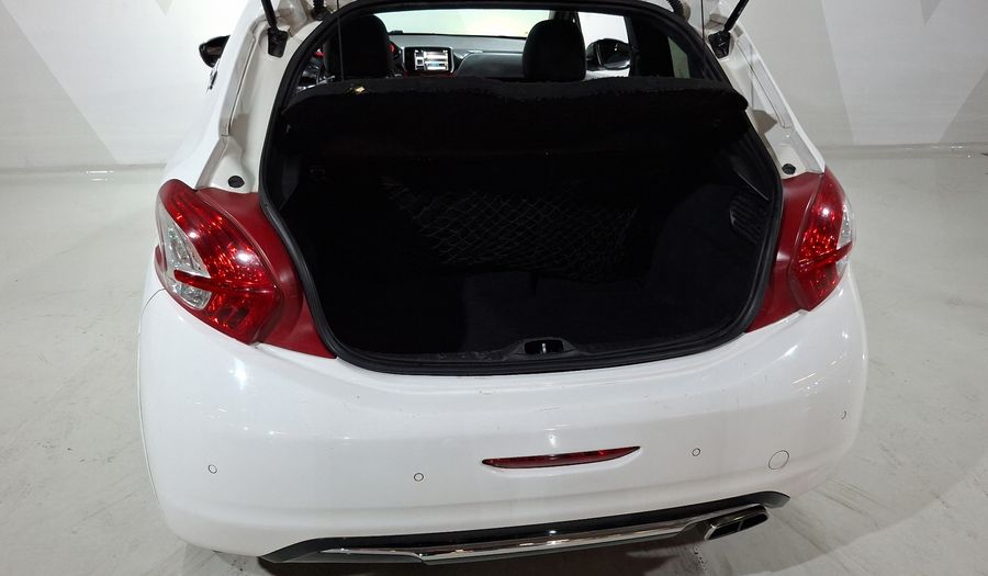 Peugeot 208 1.6 GT MT Hatchback 2014