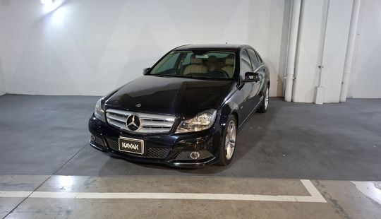 Mercedes Benz • Clase C