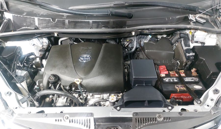 Toyota Sienna 3.5 XLE PIEL AUTO Minivan 2020