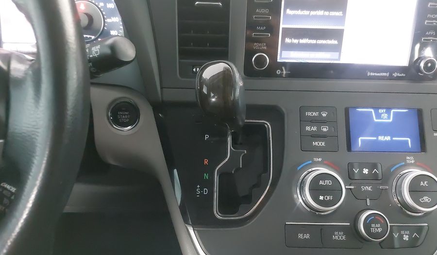 Toyota Sienna 3.5 XLE PIEL AUTO Minivan 2020